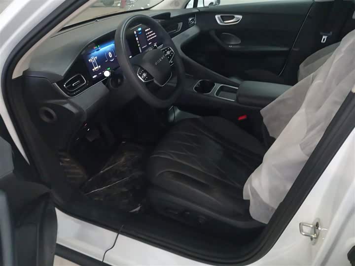 Фото 15 - Roewe D7