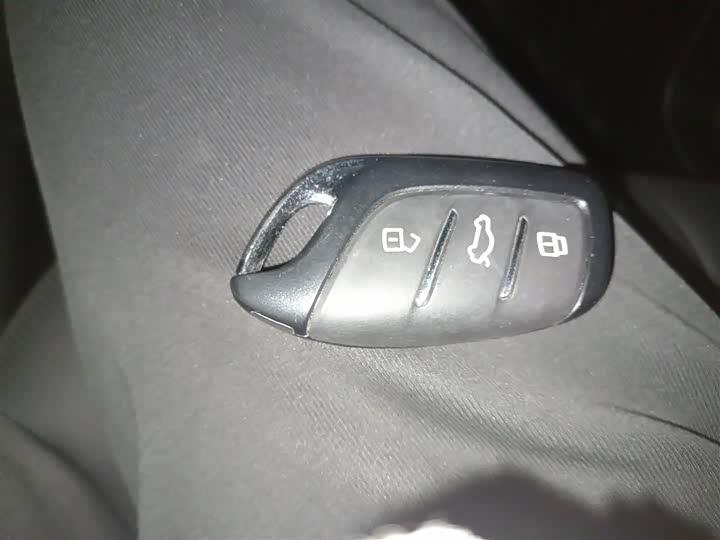 Фото 9 - Roewe D7