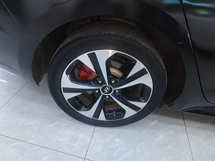 Фото 26 - Hyundai Lafesta