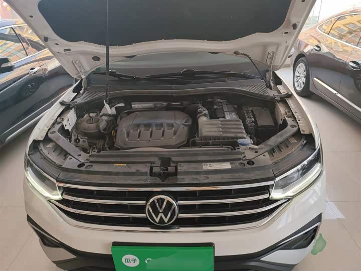 Фото 20 - Volkswagen Tiguan L Pro
