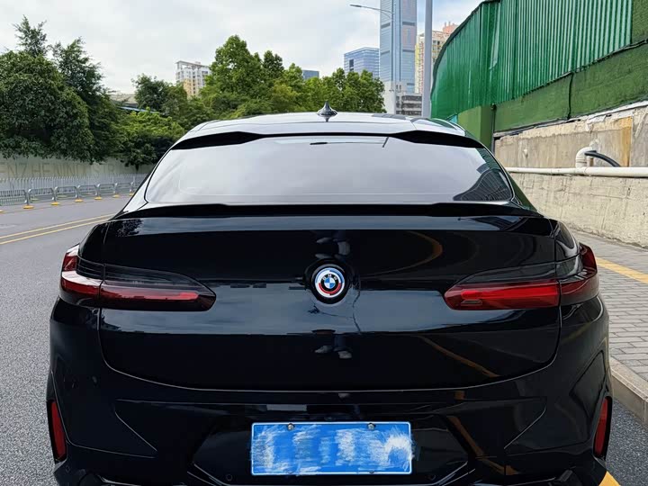 Фото 17 - BMW X4