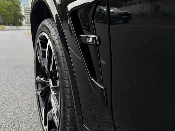 Фото 18 - BMW X4