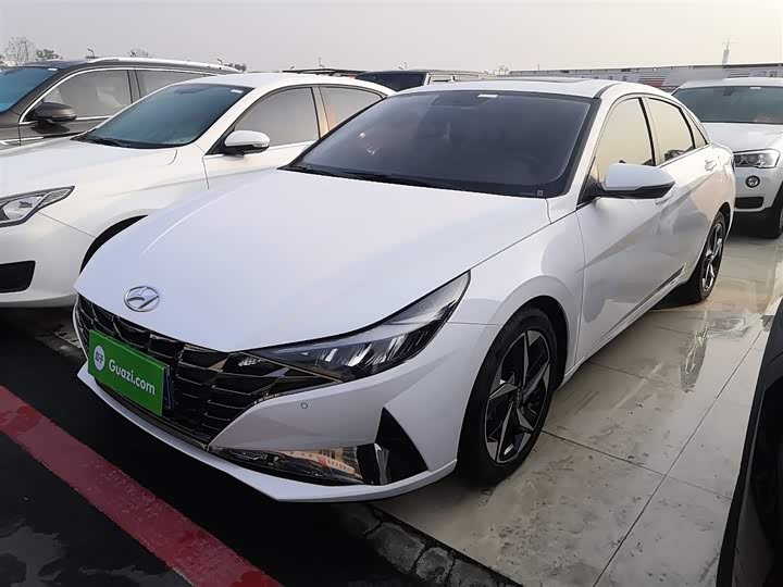 Фото 1 - Hyundai Elantra N line