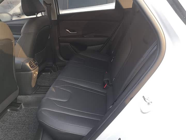 Фото 17 - Hyundai Elantra N line