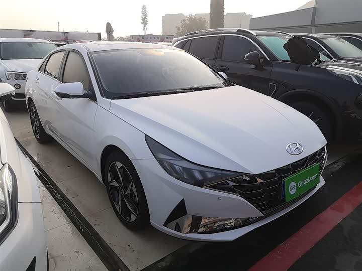 Фото 4 - Hyundai Elantra N line