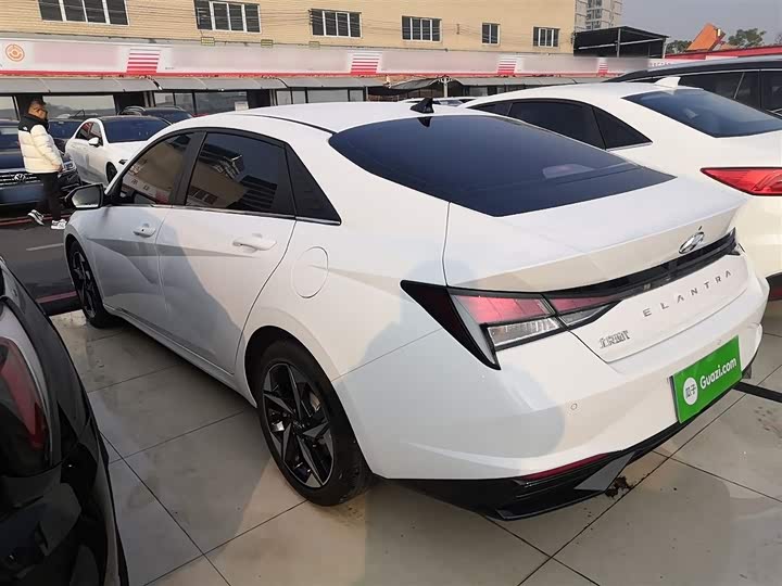 Фото 5 - Hyundai Elantra N line