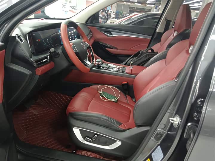 Фото 15 - Changan CS75 Plus