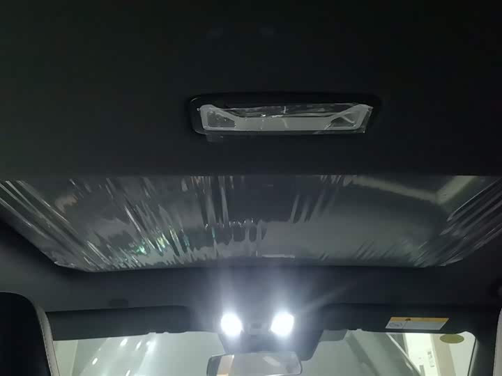 Фото 18 - Changan UNI-V Hybrid