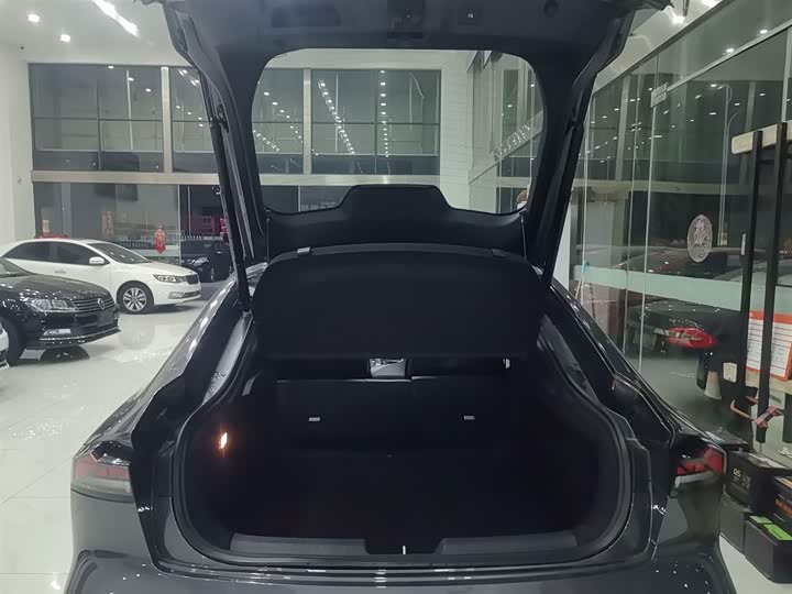 Фото 19 - Changan UNI-V Hybrid