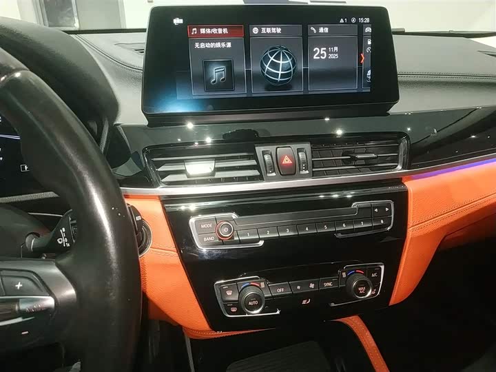 Фото 13 - BMW X2