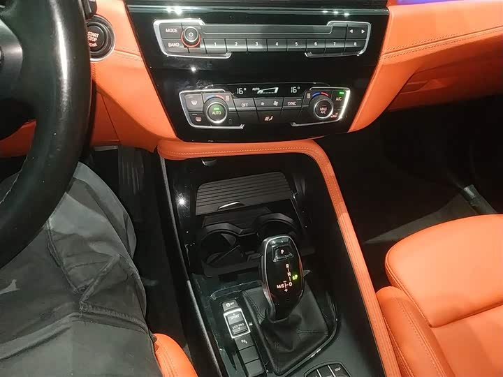 Фото 14 - BMW X2