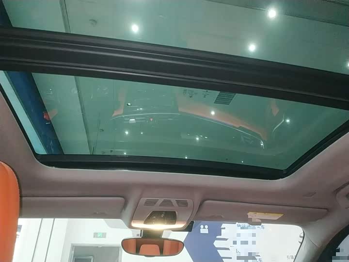 Фото 18 - BMW X2