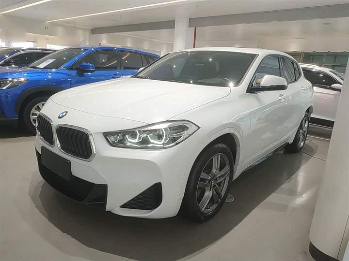 Фото 2 - BMW X2