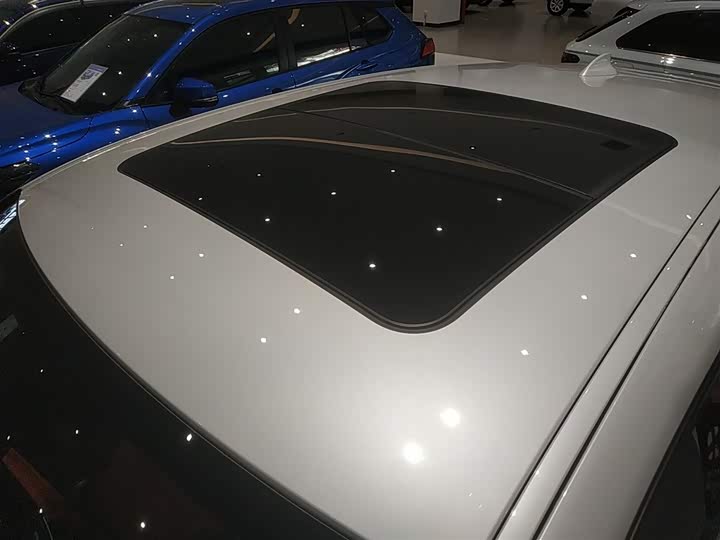 Фото 27 - BMW X2