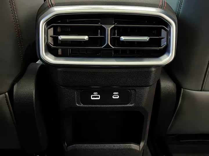 Фото 13 - Jetour T2