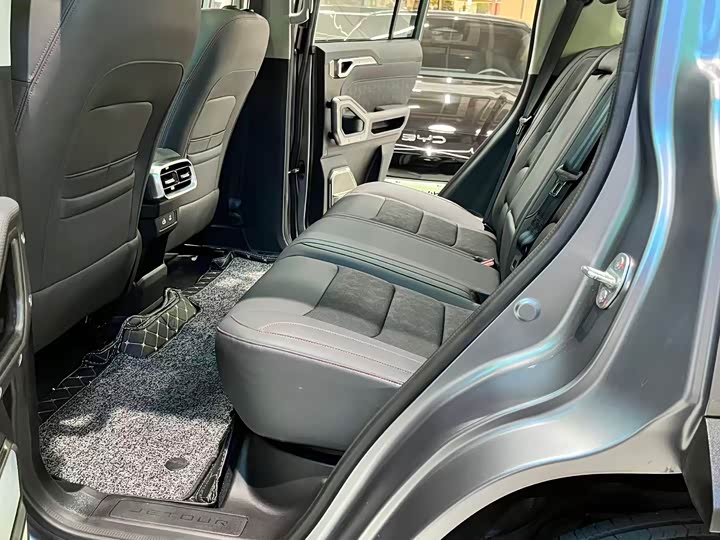 Фото 9 - Jetour T2