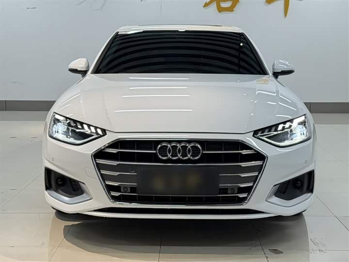 Фото 10 - Audi A4L