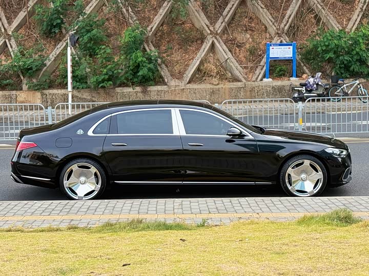 Фото 13 - Mercedes-Benz Maybach S-Class