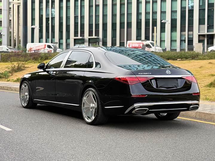Фото 14 - Mercedes-Benz Maybach S-Class