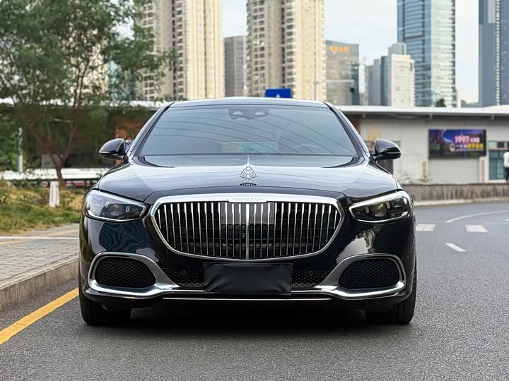 Фото 2 - Mercedes-Benz Maybach S-Class