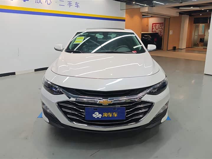 Фото 2 - Chevrolet Malibu XL