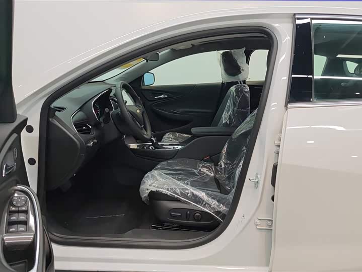 Фото 9 - Chevrolet Malibu XL