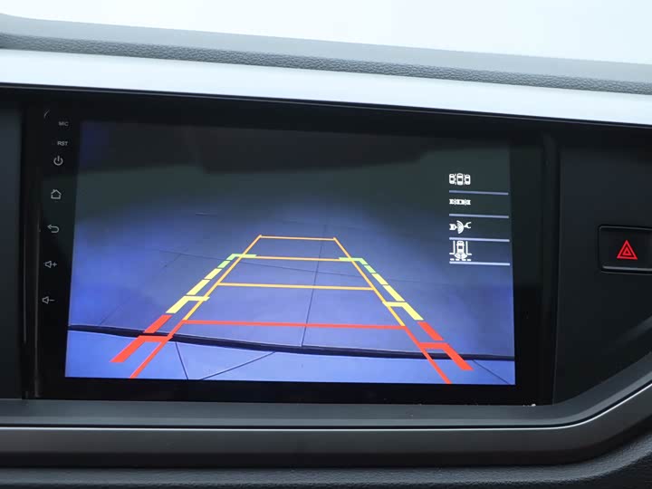 Фото 10 - Volkswagen Polo