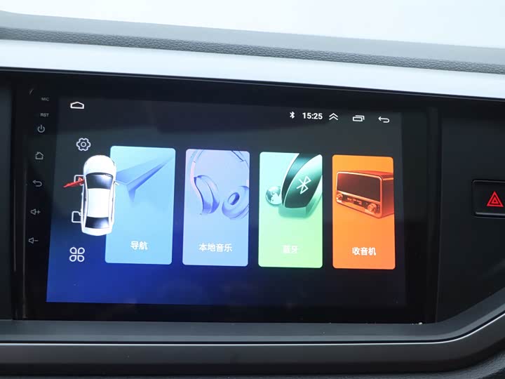 Фото 9 - Volkswagen Polo