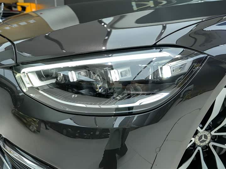 Фото 19 - Mercedes-Benz S-Class