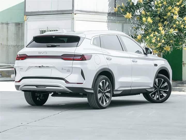 Фото 17 - BYD Song Plus Hybrid/EV