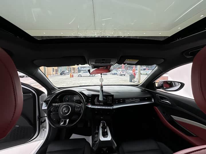 Фото 12 - MG Motor 5