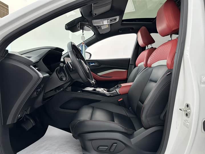 Фото 7 - MG Motor 5