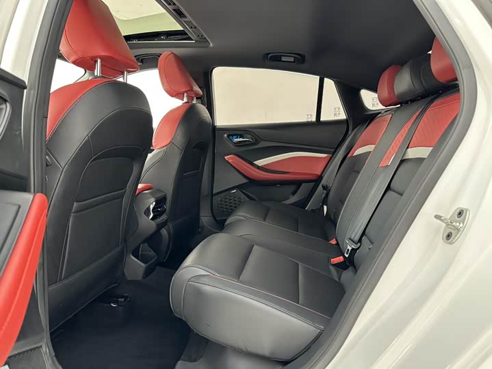 Фото 8 - MG Motor 5