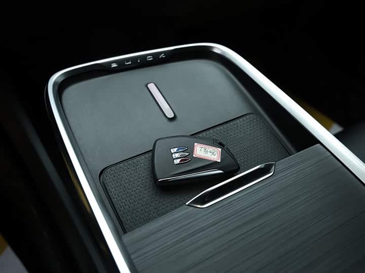 Фото 12 - Buick LaCrosse