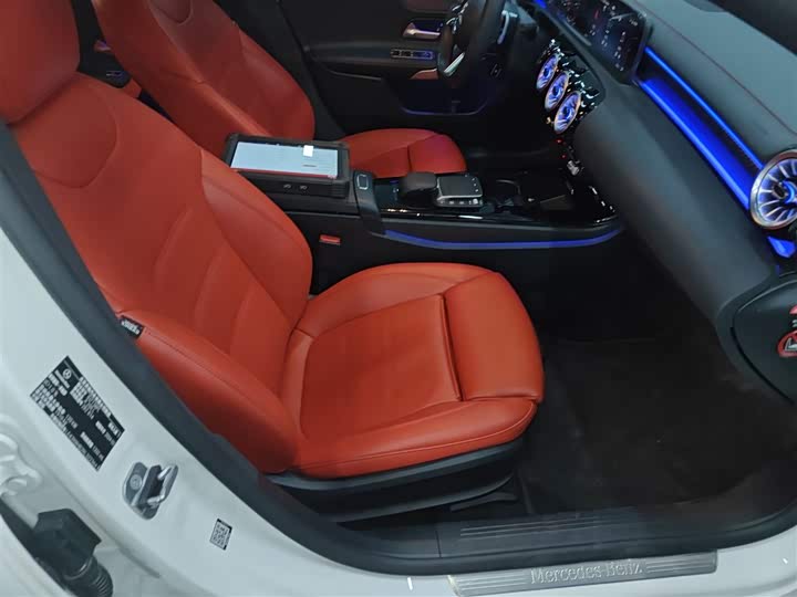 Фото 25 - Mercedes-Benz A-Class