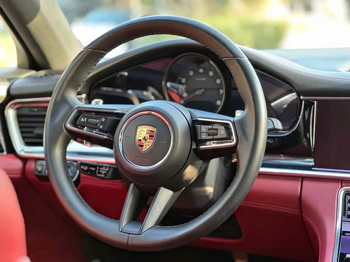 Фото 12 - Porsche Panamera