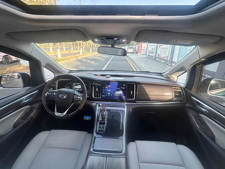 Фото 7 - GAC Trumpchi M8