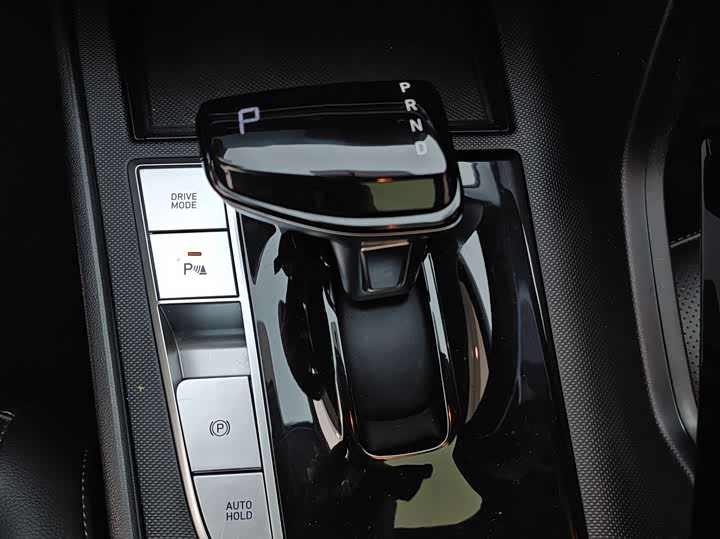 Фото 14 - Hyundai Elantra N line