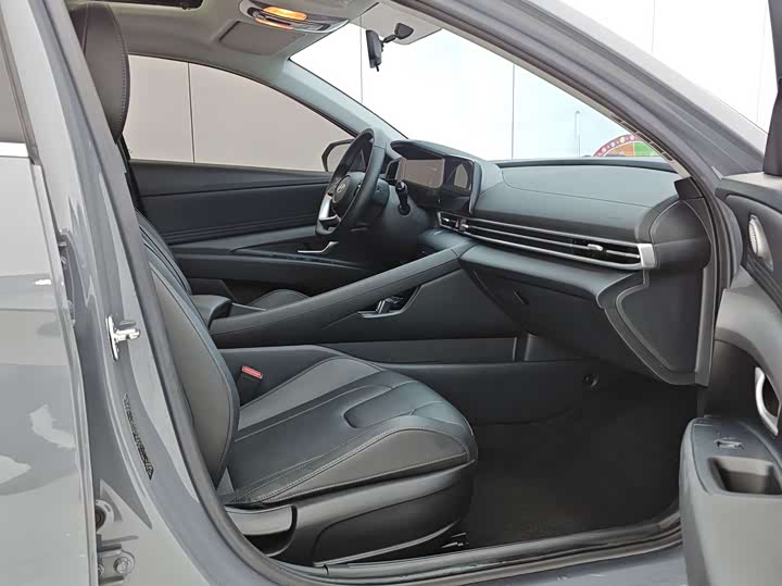 Фото 17 - Hyundai Elantra N line