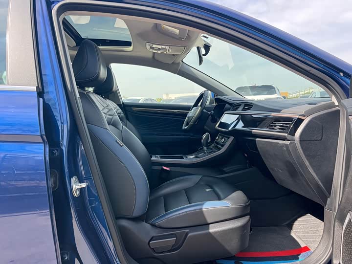 Фото 7 - Geely Emgrand GL