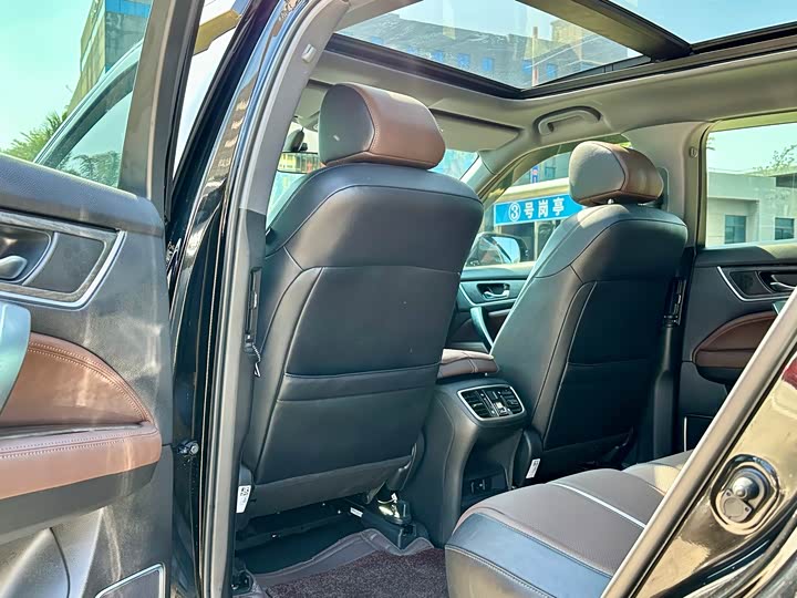 Фото 6 - Honda UR-V