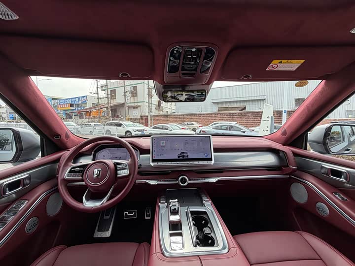 Фото 6 - Tank 700 Hybrid