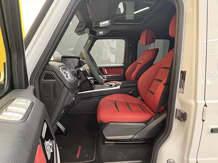 Фото 8 - Mercedes-Benz G-Class AMG