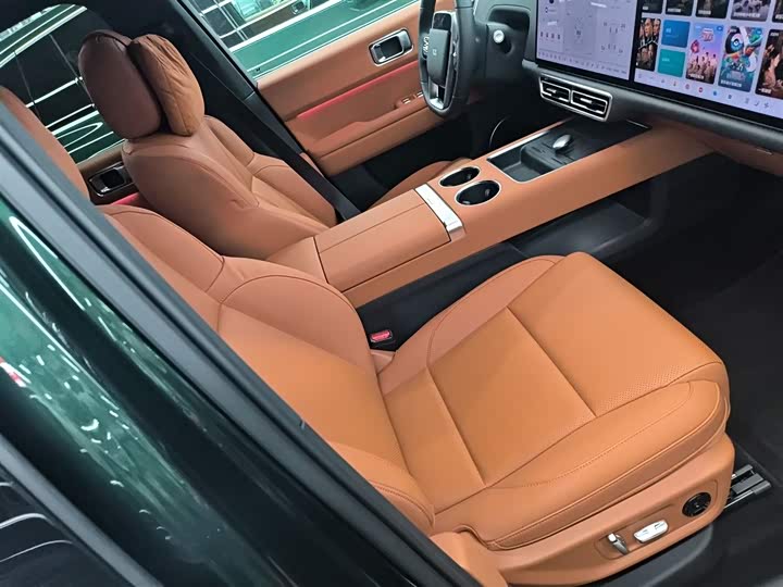 Фото 25 - LiXiang L6