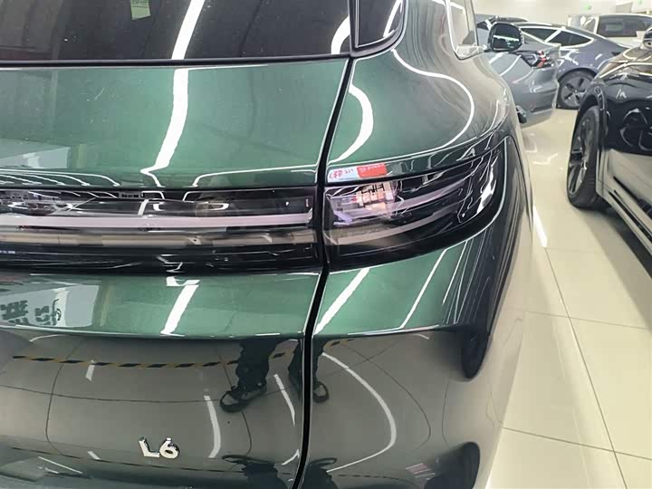 Фото 8 - LiXiang L6