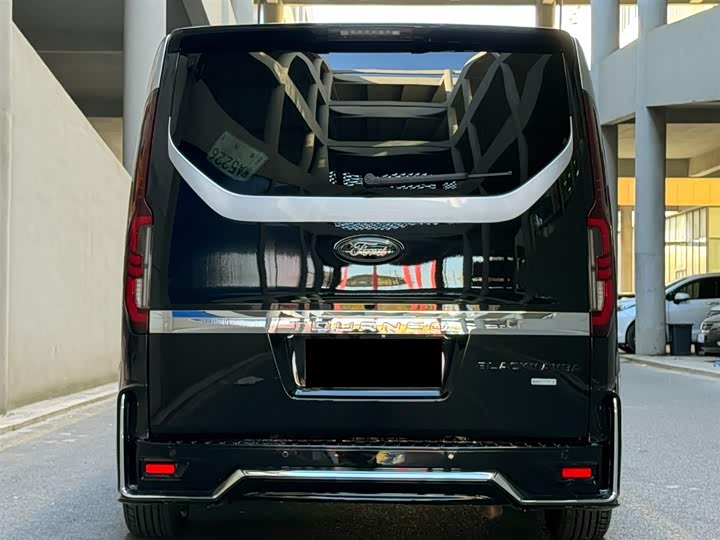 Фото 4 - Ford Tourneo