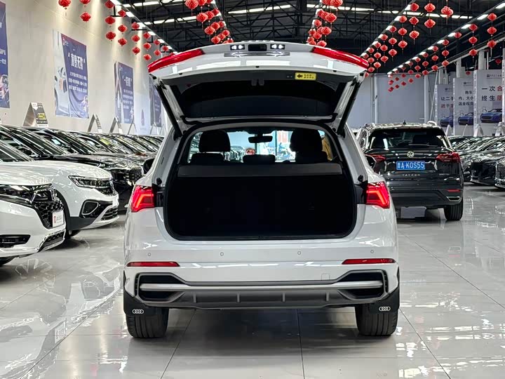 Фото 17 - Audi Q3