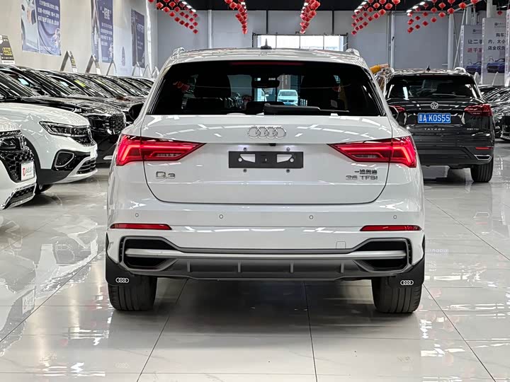 Фото 5 - Audi Q3