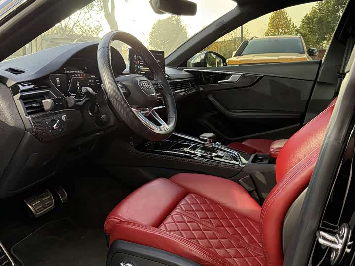 Фото 4 - Audi S5