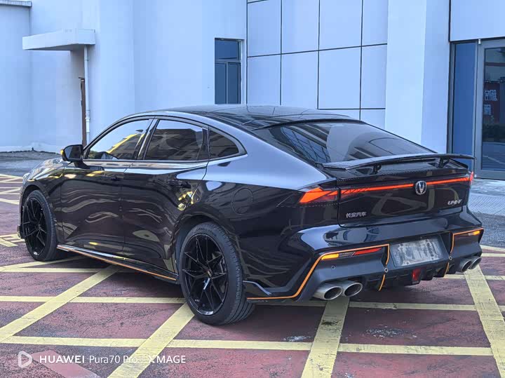 Фото 14 - Changan UNI-V